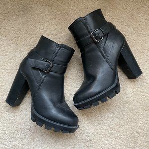 Black COMBAT boot heels - Size 6 (Just Fab)